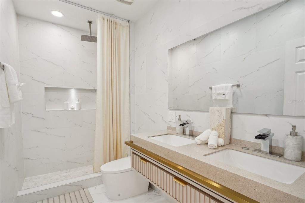 В аренду: $3,200 (3 спален, 2 ванн, 2067 Квадратных фут)