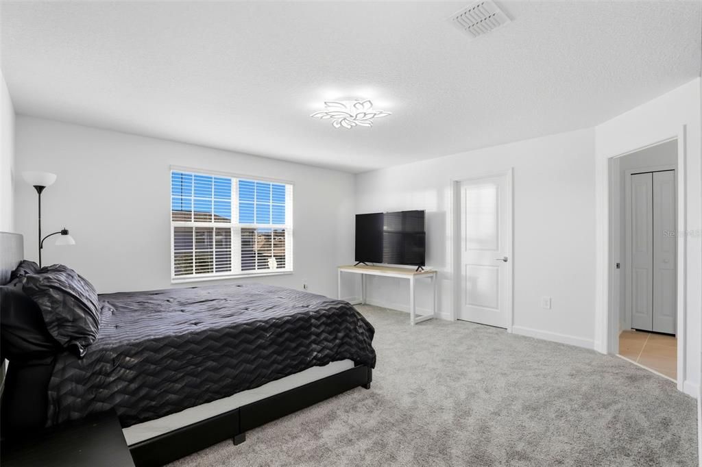 For Sale: $525,000 (4 beds, 3 baths, 2460 Square Feet)