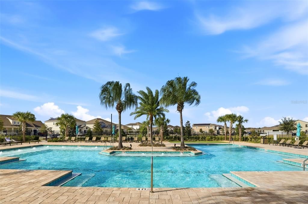 For Sale: $525,000 (4 beds, 3 baths, 2460 Square Feet)