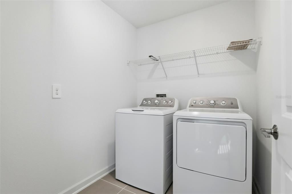 For Sale: $525,000 (4 beds, 3 baths, 2460 Square Feet)