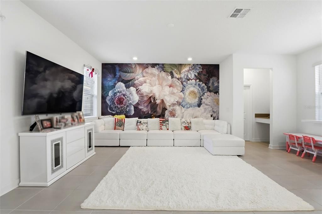 For Sale: $525,000 (4 beds, 3 baths, 2460 Square Feet)