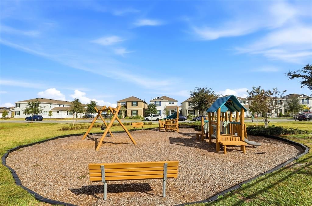 For Sale: $525,000 (4 beds, 3 baths, 2460 Square Feet)