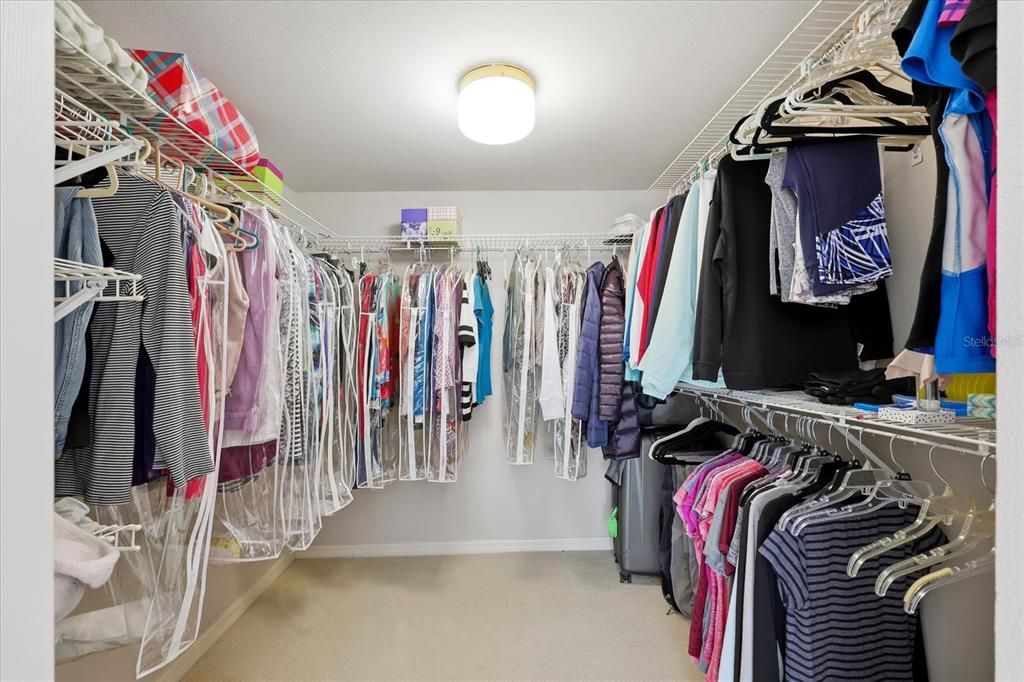 For Sale: $244,900 (3 beds, 2 baths, 1325 Square Feet)