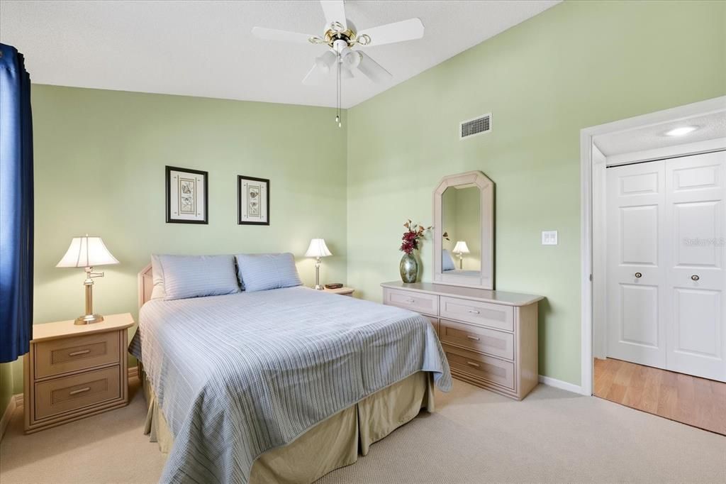 For Sale: $244,900 (3 beds, 2 baths, 1325 Square Feet)