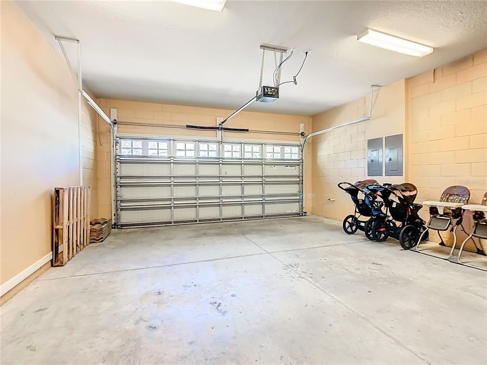 待售: $629,000 (8 贝兹, 6 浴室, 4041 平方英尺)