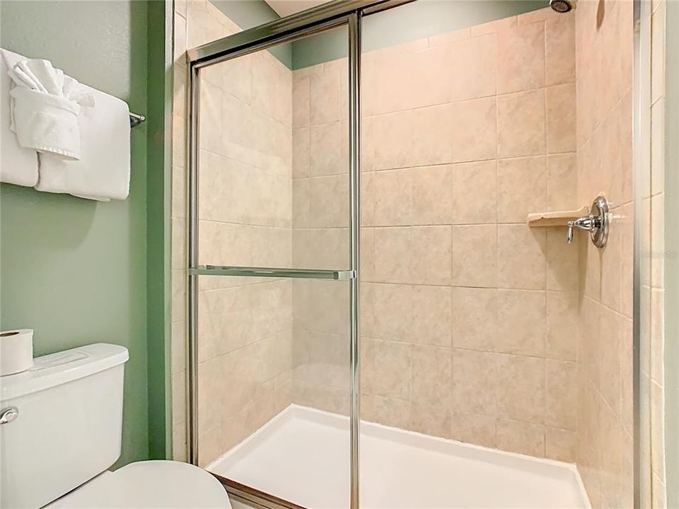 待售: $629,000 (8 贝兹, 6 浴室, 4041 平方英尺)