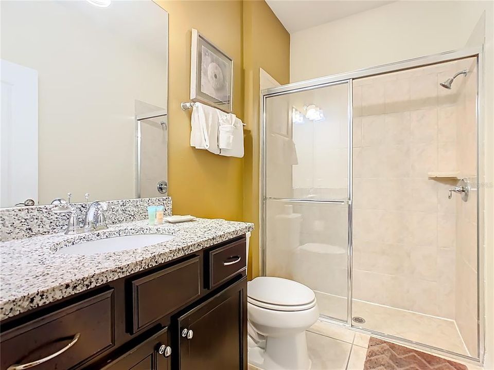 待售: $629,000 (8 贝兹, 6 浴室, 4041 平方英尺)