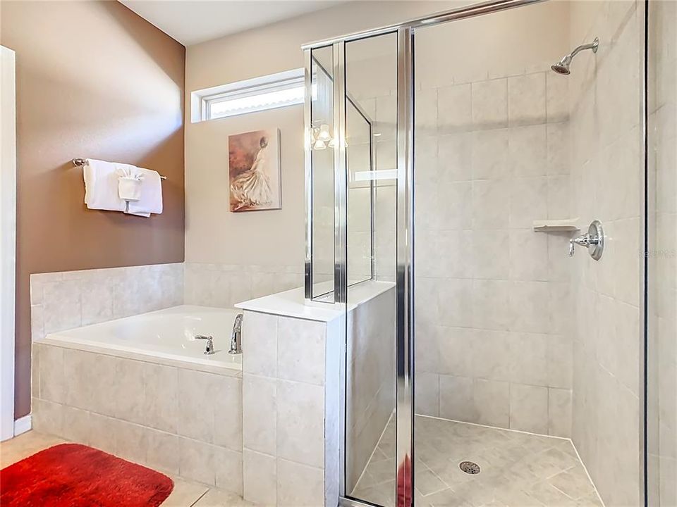 待售: $629,000 (8 贝兹, 6 浴室, 4041 平方英尺)