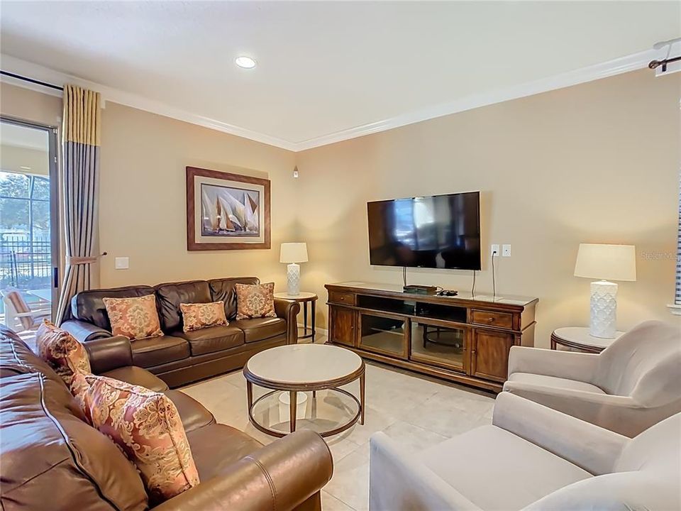 待售: $629,000 (8 贝兹, 6 浴室, 4041 平方英尺)