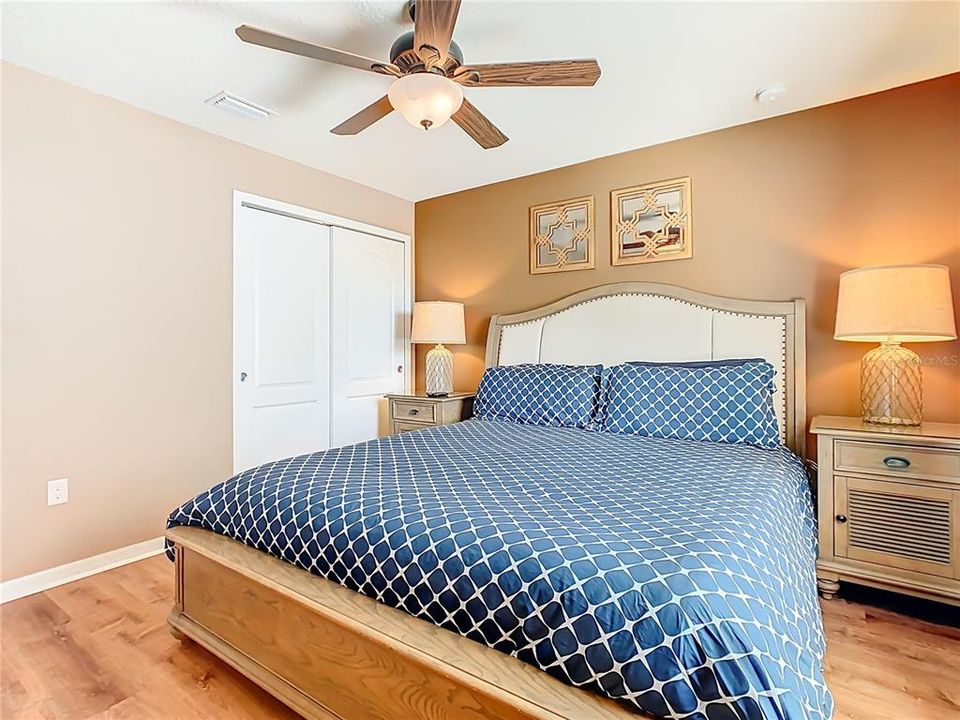 待售: $629,000 (8 贝兹, 6 浴室, 4041 平方英尺)