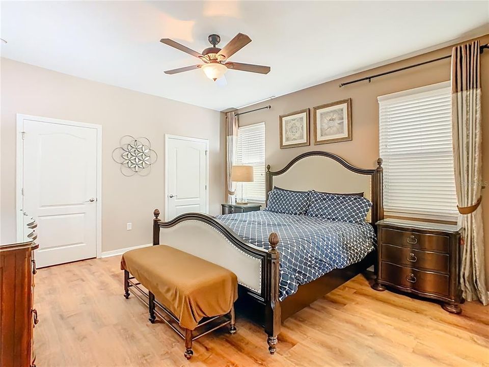 待售: $629,000 (8 贝兹, 6 浴室, 4041 平方英尺)