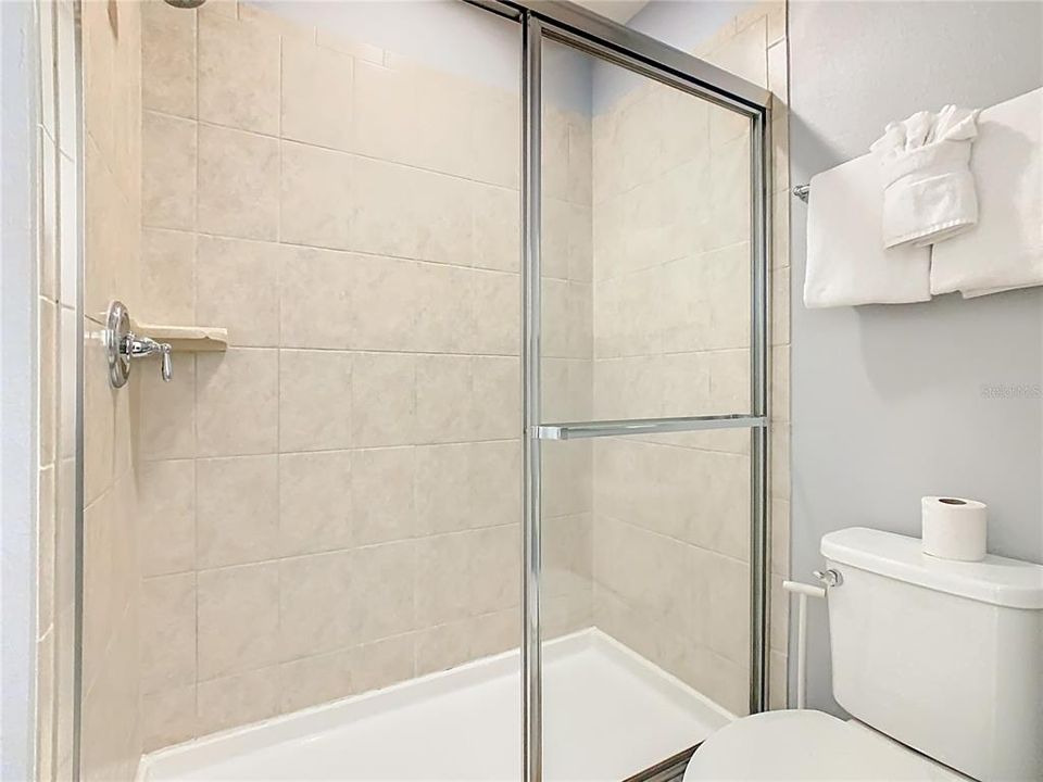 待售: $629,000 (8 贝兹, 6 浴室, 4041 平方英尺)