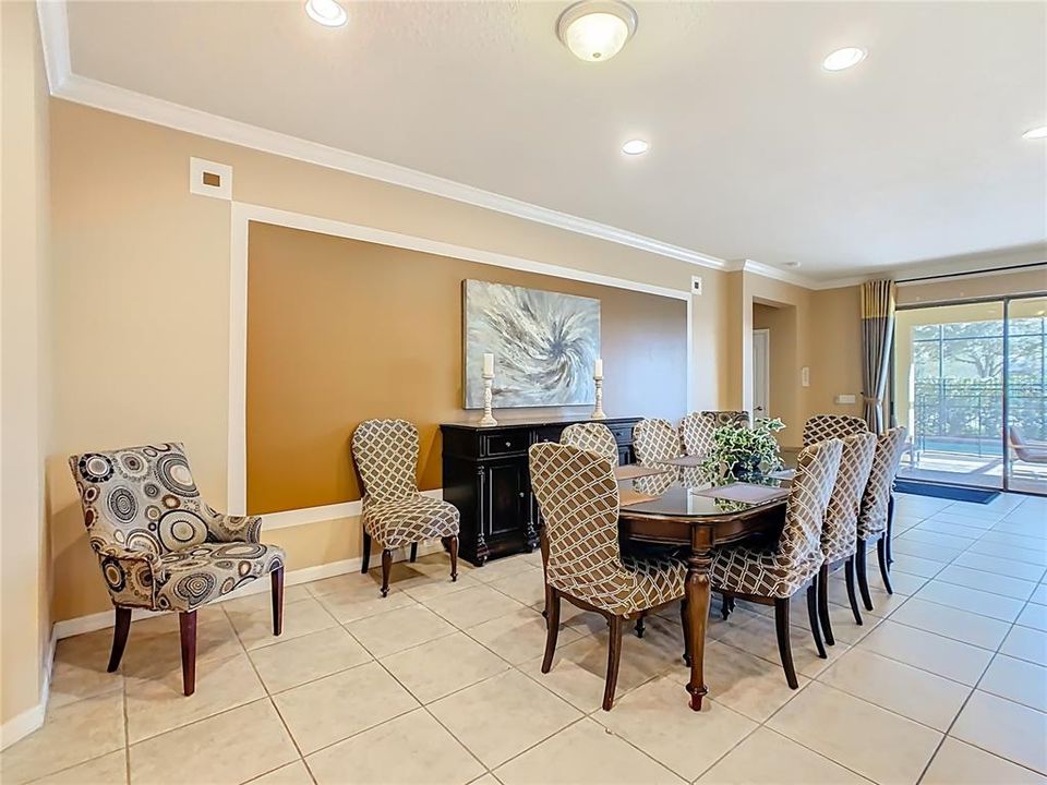 待售: $629,000 (8 贝兹, 6 浴室, 4041 平方英尺)