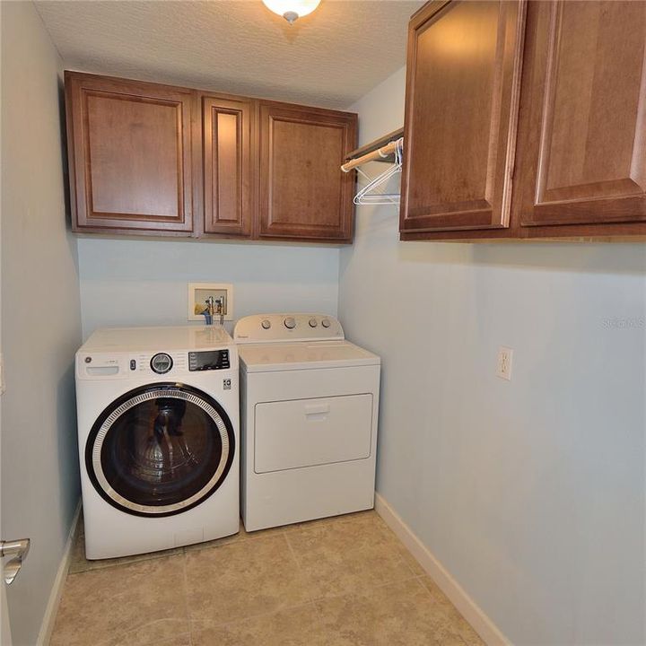 На продажу: $705,000 (5 спален, 3 ванн, 2797 Квадратных фут)