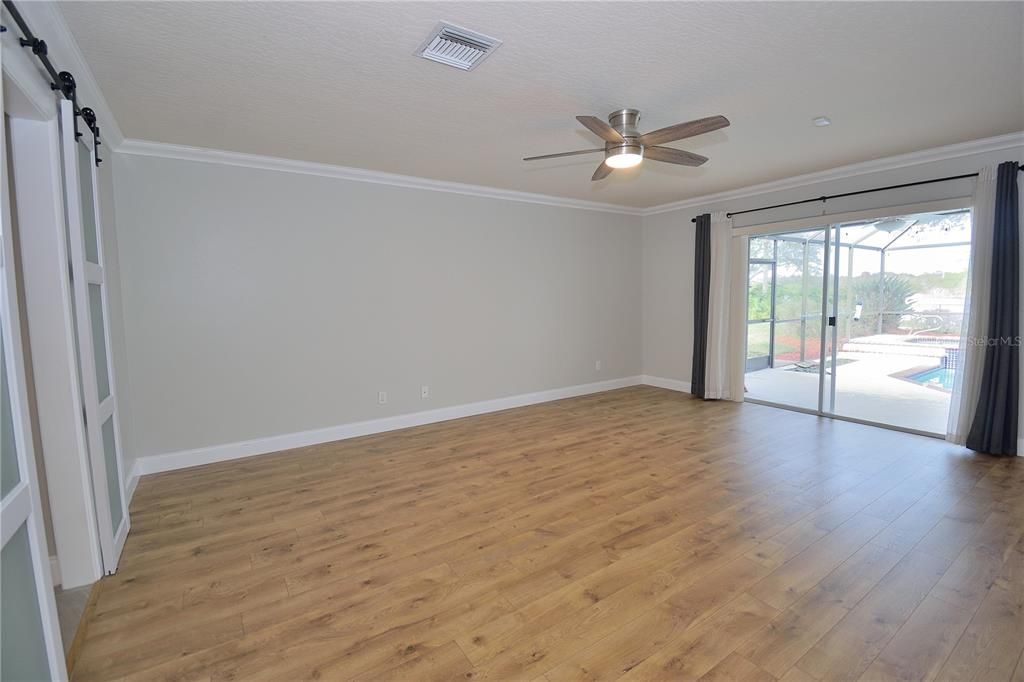 На продажу: $705,000 (5 спален, 3 ванн, 2797 Квадратных фут)