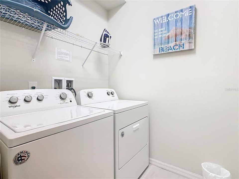 For Sale: $529,000 (6 beds, 4 baths, 3142 Square Feet)