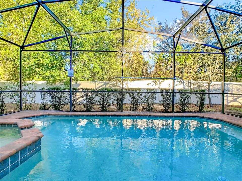 For Sale: $529,000 (6 beds, 4 baths, 3142 Square Feet)