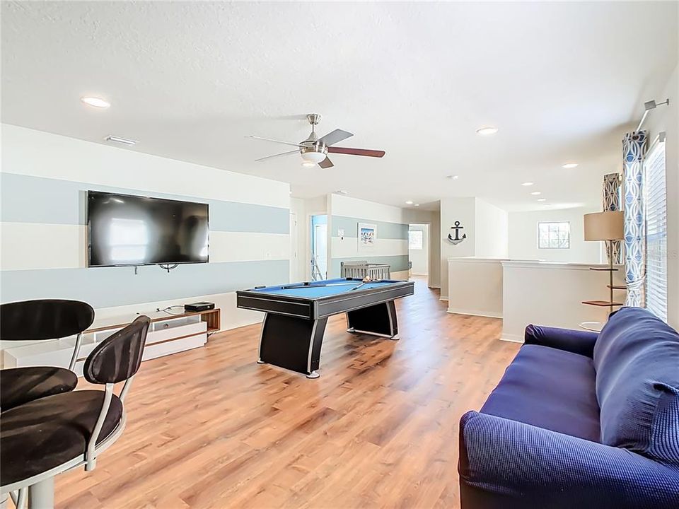 For Sale: $529,000 (6 beds, 4 baths, 3142 Square Feet)