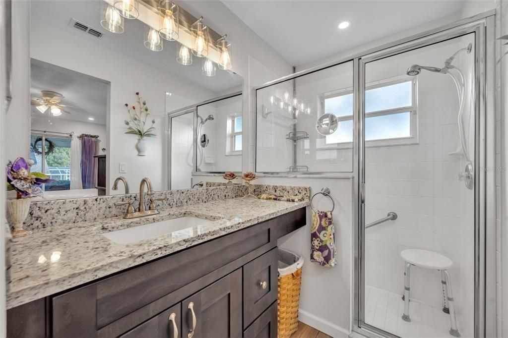 En Venta: $340,000 (2 camas, 2 baños, 1334 Pies cuadrados)