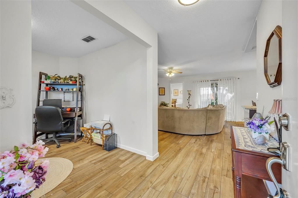 En Venta: $340,000 (2 camas, 2 baños, 1334 Pies cuadrados)