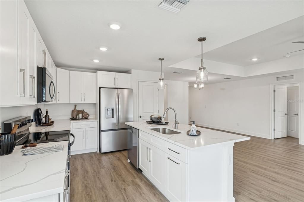 待售: $349,990 (3 贝兹, 2 浴室, 1580 平方英尺)