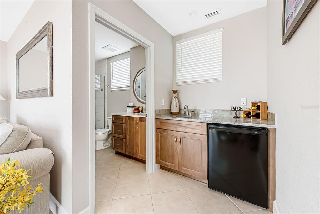 For Sale: $999,000 (3 beds, 3 baths, 2515 Square Feet)