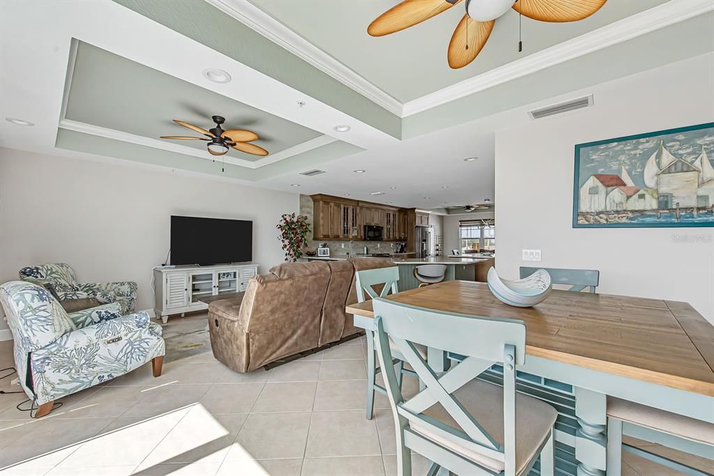 For Sale: $999,000 (3 beds, 3 baths, 2515 Square Feet)