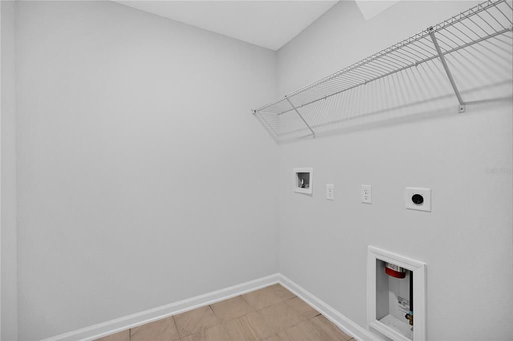 出租: $1,950 (3 贝兹, 2 浴室, 1342 平方英尺)