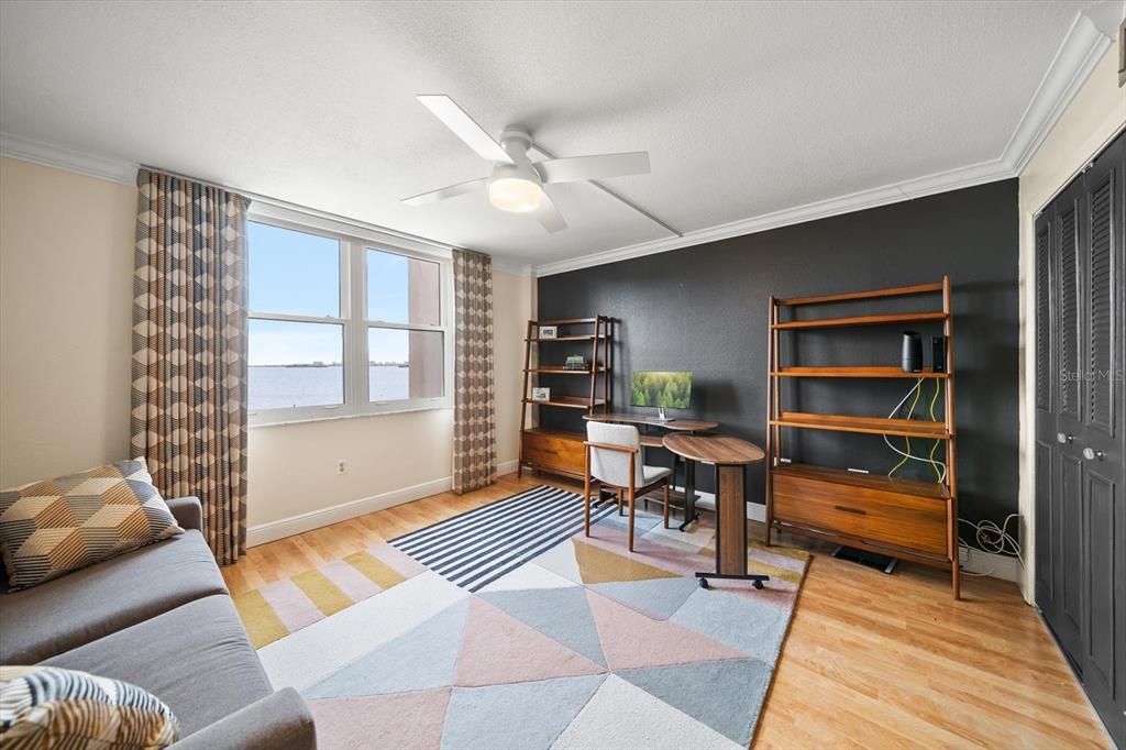 En Venta: $1,100,000 (3 camas, 2 baños, 2330 Pies cuadrados)