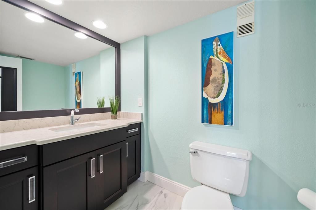 En Venta: $1,100,000 (3 camas, 2 baños, 2330 Pies cuadrados)