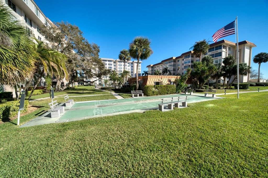 En Venta: $1,100,000 (3 camas, 2 baños, 2330 Pies cuadrados)