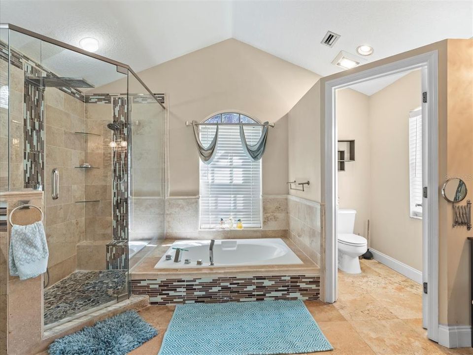 出租: $4,800 (4 贝兹, 3 浴室, 2217 平方英尺)