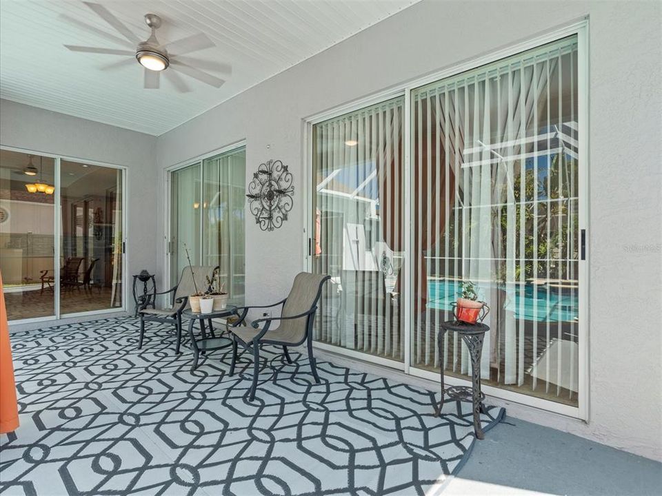 出租: $4,800 (4 贝兹, 3 浴室, 2217 平方英尺)