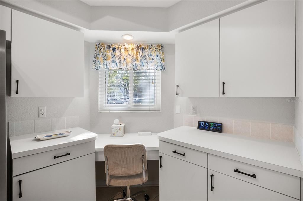 For Sale: $324,900 (2 beds, 2 baths, 1491 Square Feet)