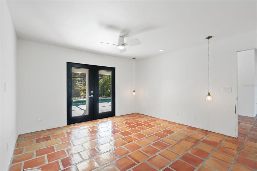 На продажу: $389,000 (3 спален, 2 ванн, 1643 Квадратных фут)