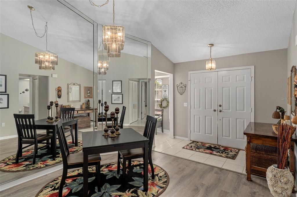 Active With Contract: $239,900 (2 beds, 2 baths, 1201 Square Feet)