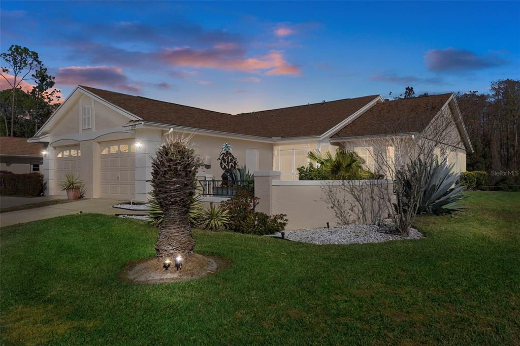 Active With Contract: $239,900 (2 beds, 2 baths, 1201 Square Feet)