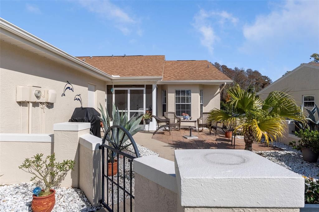 Active With Contract: $239,900 (2 beds, 2 baths, 1201 Square Feet)