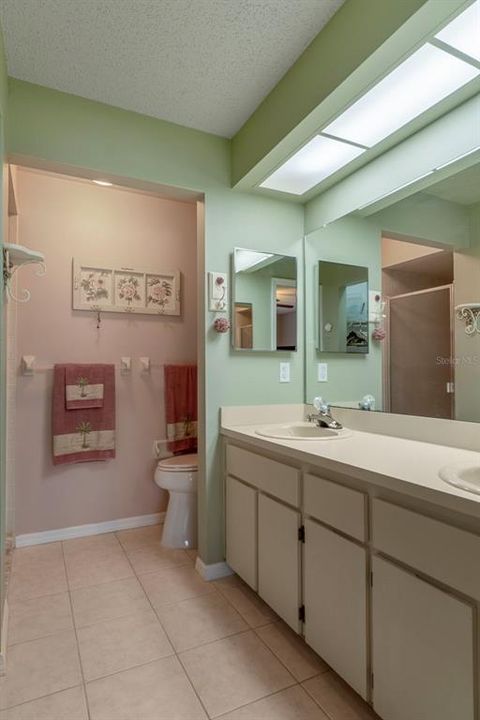 Active With Contract: $239,900 (2 beds, 2 baths, 1201 Square Feet)