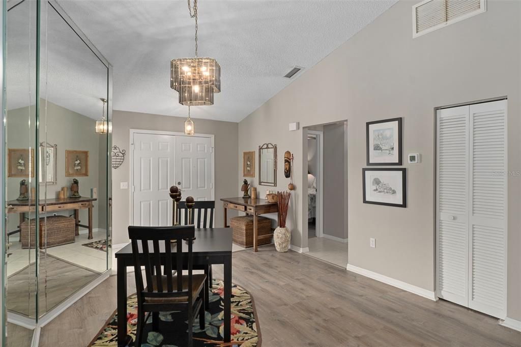 Active With Contract: $239,900 (2 beds, 2 baths, 1201 Square Feet)