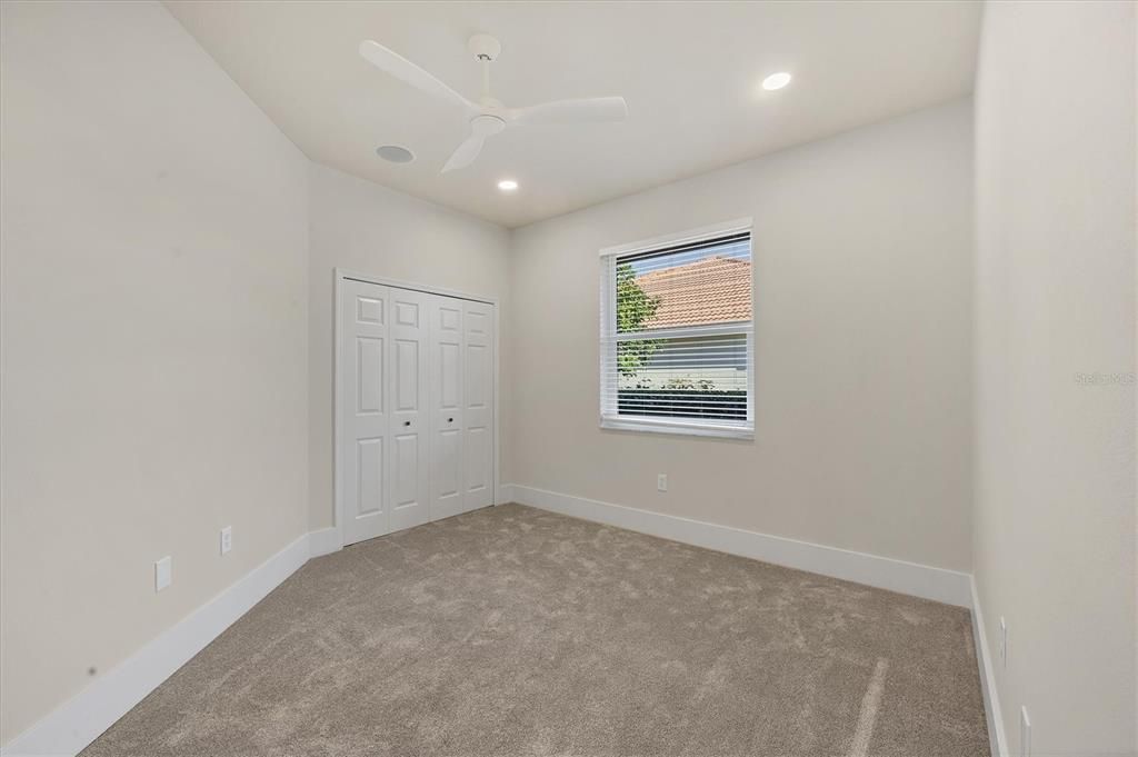 En Venta: $1,699,000 (4 camas, 2 baños, 2561 Pies cuadrados)