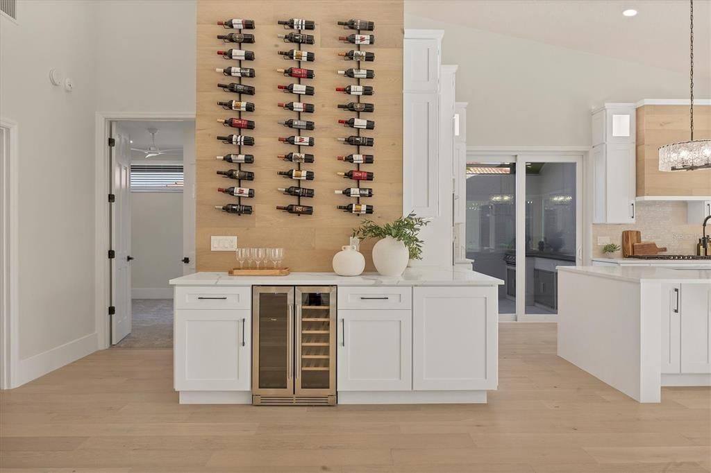 En Venta: $1,699,000 (4 camas, 2 baños, 2561 Pies cuadrados)