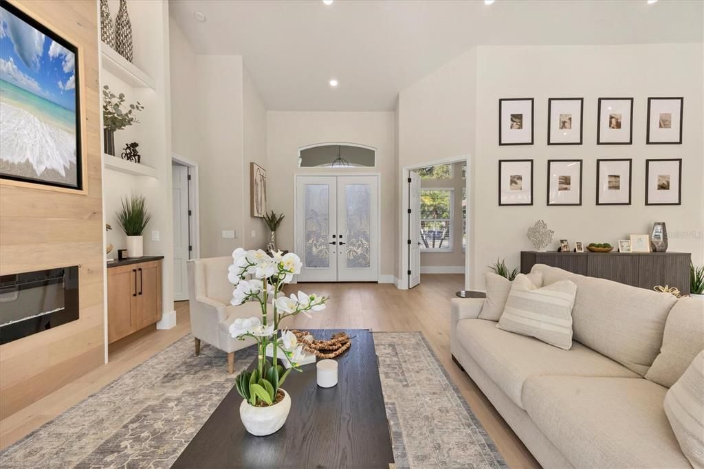 En Venta: $1,699,000 (4 camas, 2 baños, 2561 Pies cuadrados)