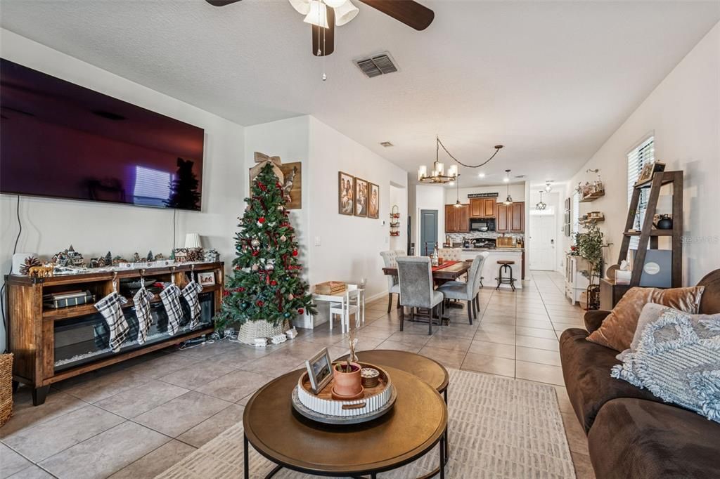 For Rent: $2,700 (3 beds, 2 baths, 1506 Square Feet)