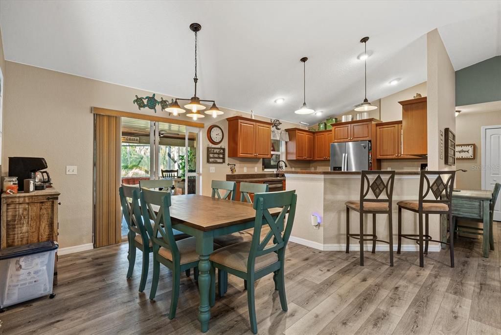 待售: $525,000 (3 贝兹, 2 浴室, 1517 平方英尺)