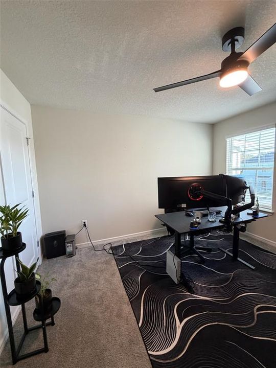 En Renta: $2,875 (3 camas, 2 baños, 1921 Pies cuadrados)