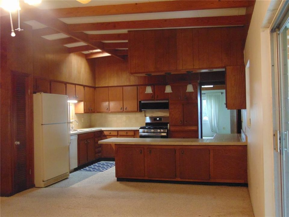 For Sale: $675,000 (4 beds, 3 baths, 2022 Square Feet)