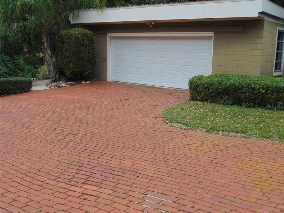 For Sale: $675,000 (4 beds, 3 baths, 2022 Square Feet)