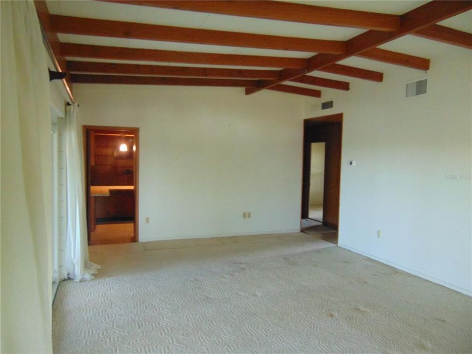 For Sale: $675,000 (4 beds, 3 baths, 2022 Square Feet)