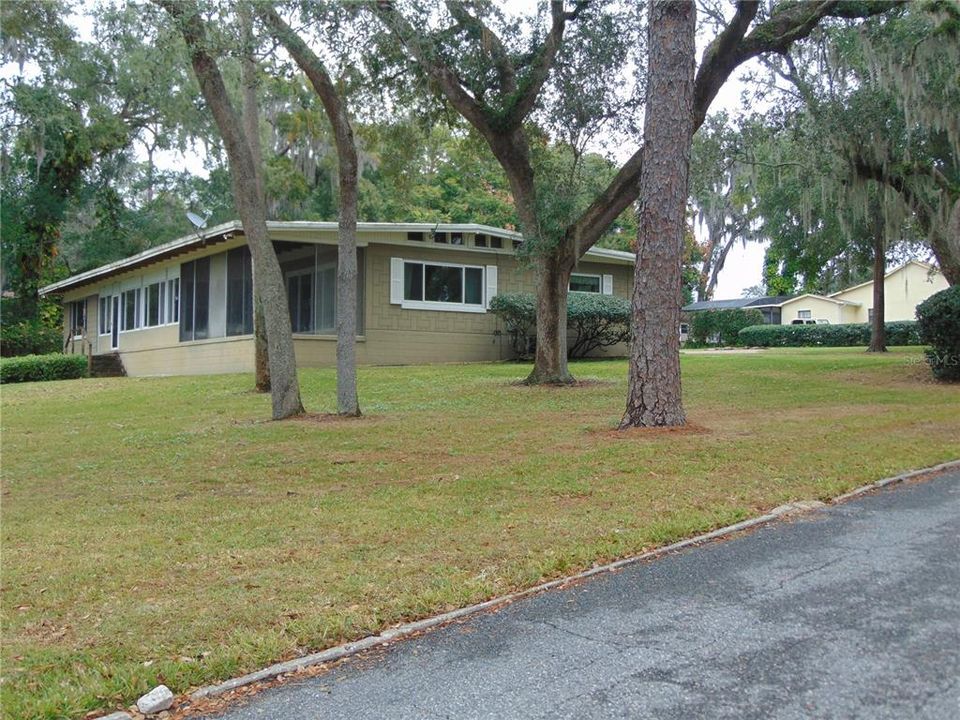 For Sale: $675,000 (4 beds, 3 baths, 2022 Square Feet)